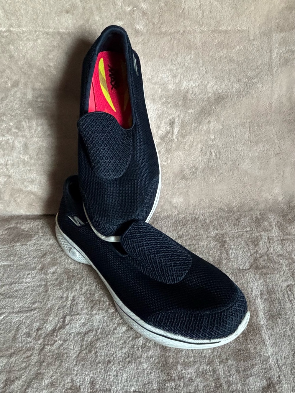 Skechers Go Walk Shoes Air Cooled GOGA MAT Gen 5 Slip On US 9.5 Navy Blue Womens